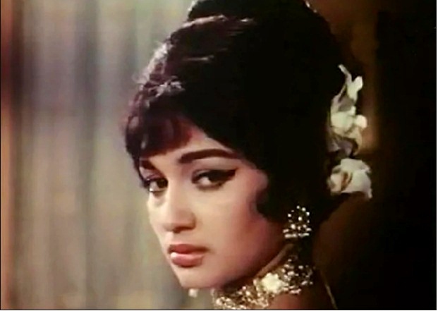 Asha Parekh – The one and only 'Hit Girl' of Bollywood – My Words & Thoughts