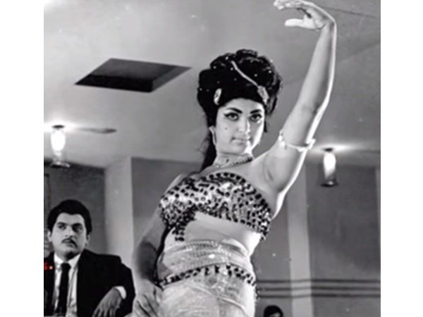 Sadhana – Actress and cabaret dancer of old Malayalam movies – My Words &  Thoughts