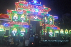 People gathered before Thiruvambady