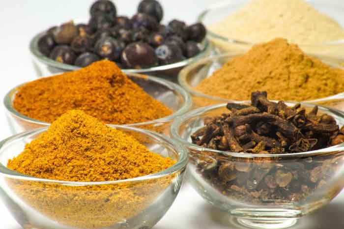 A few useful tips to preserve your spices and lock their flavours