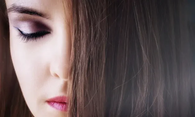 Tips for Sparkling Hair Naturally