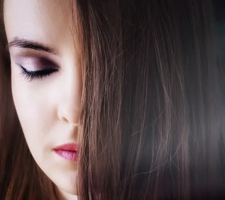 എളുപ്പത്തിൽ തയ്യാറാക്കാം വിവിധതരം ഹെയർ ഓയിലുകൾ