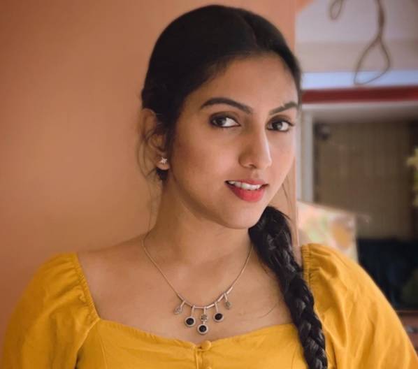 Parvathy R Sankaradi – Newcomer Mollywood Actress from Sankaradi’s family