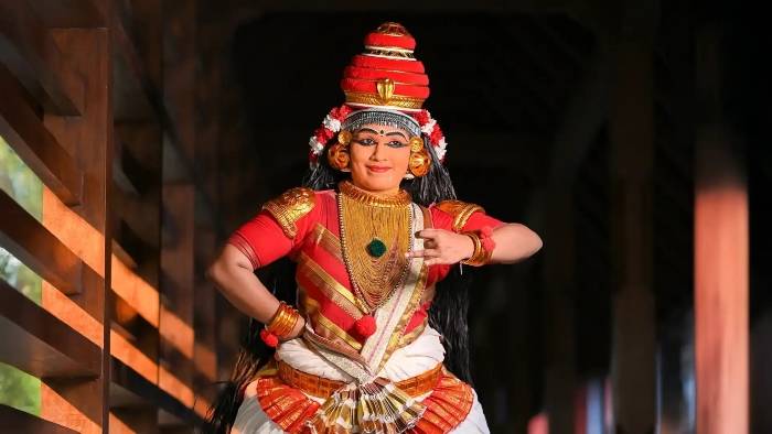 5 Incredible Forms of Kerala’s Koothu – An art that connects with the audience