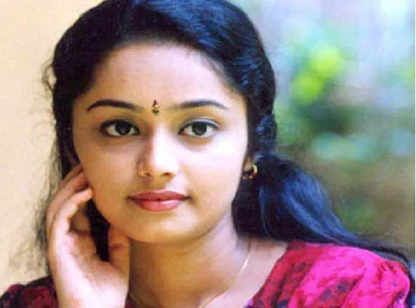 Deepa Nair – Malayalam film actress of ‘Priyam’ fame