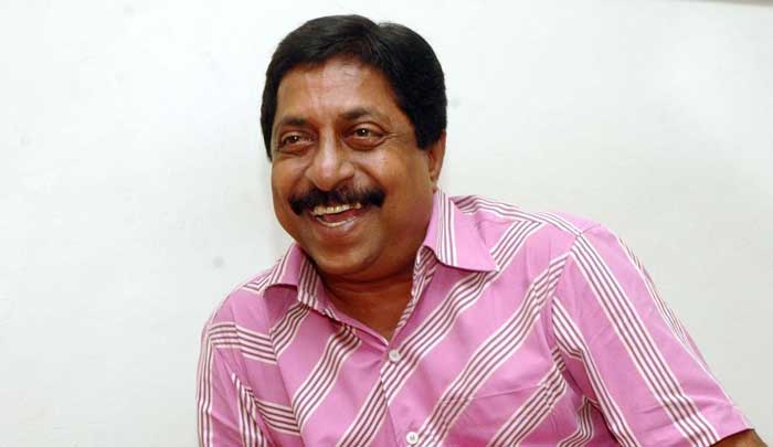 These 10+ Iconic Bollywood films of Priyadarshan & Others were originally scripted by Sreenivasan
