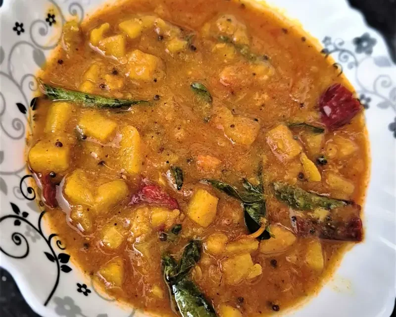 Simple Banana – Yam Curry – Kerala Recipe
