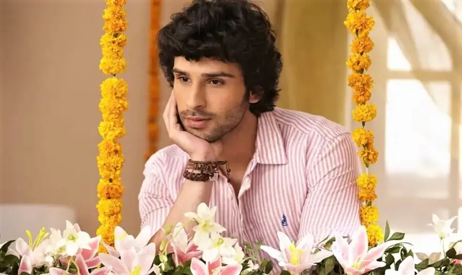 Girish Kumar : Bollywood Actor